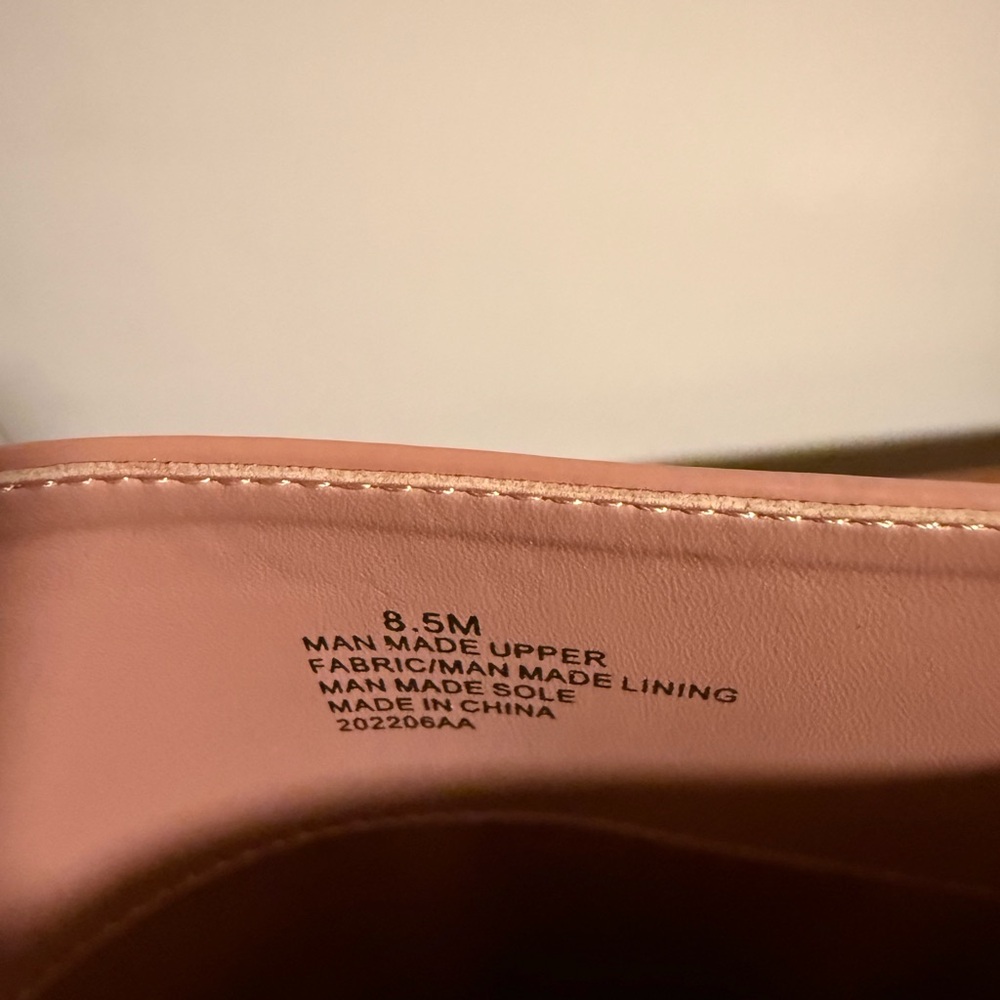 Gianni Bini Pink Patent Platform Boots Zippered - Picture 5 of 7